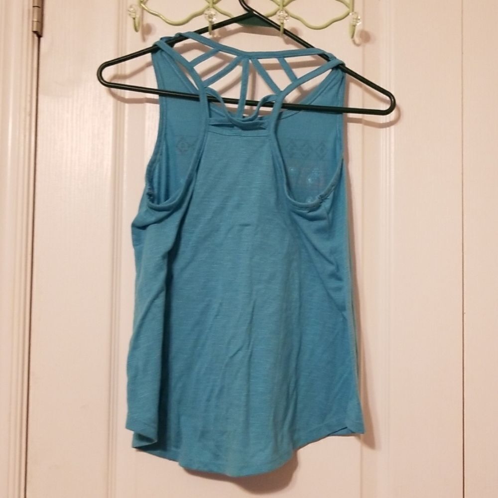 No Boundaries Tank Top - Picture 2 of 3